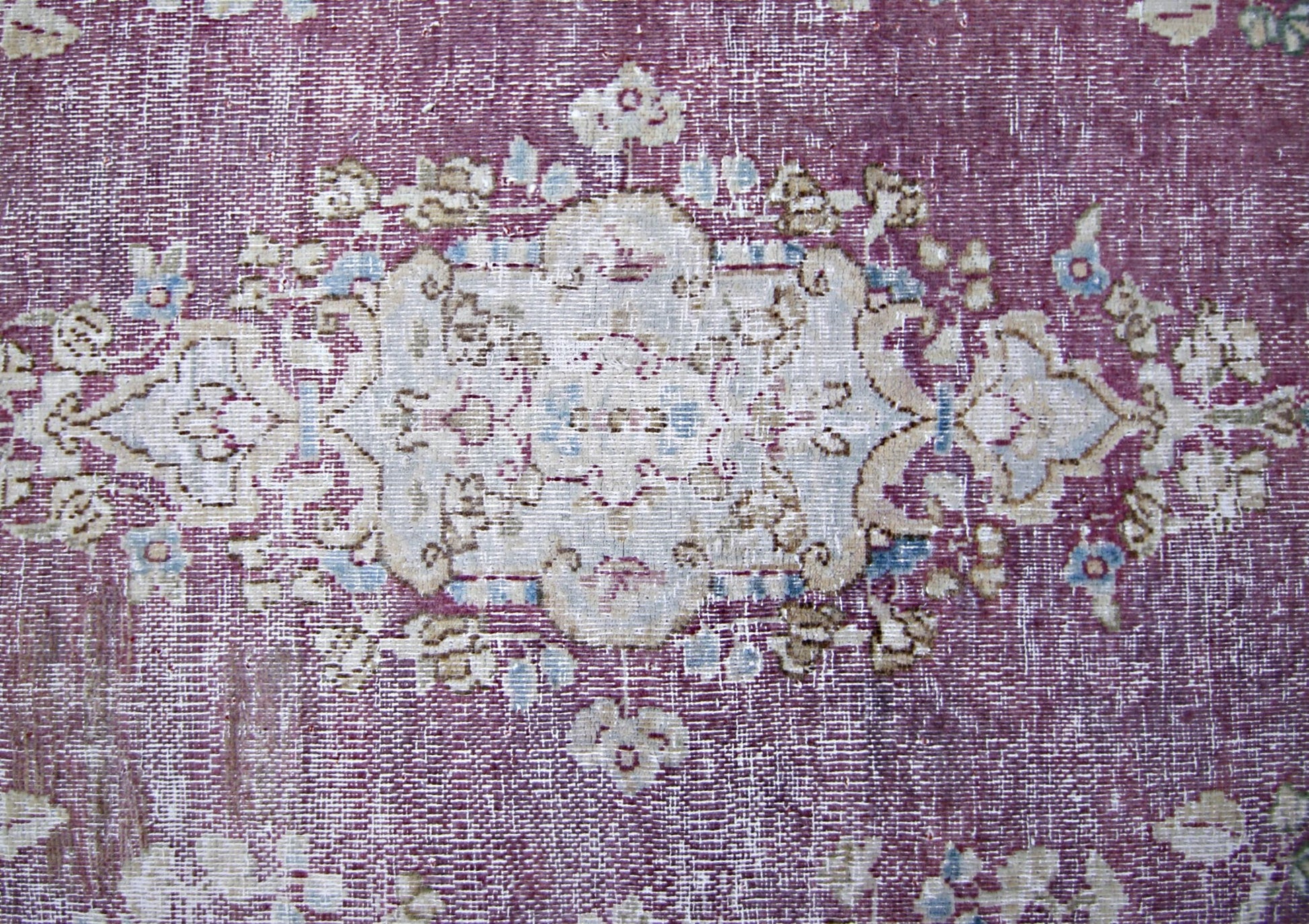 Handmade Vintage Persian Kerman Rug | 140 x 88 cm | 4'7" x 2'10" - Najaf Rugs & Textile