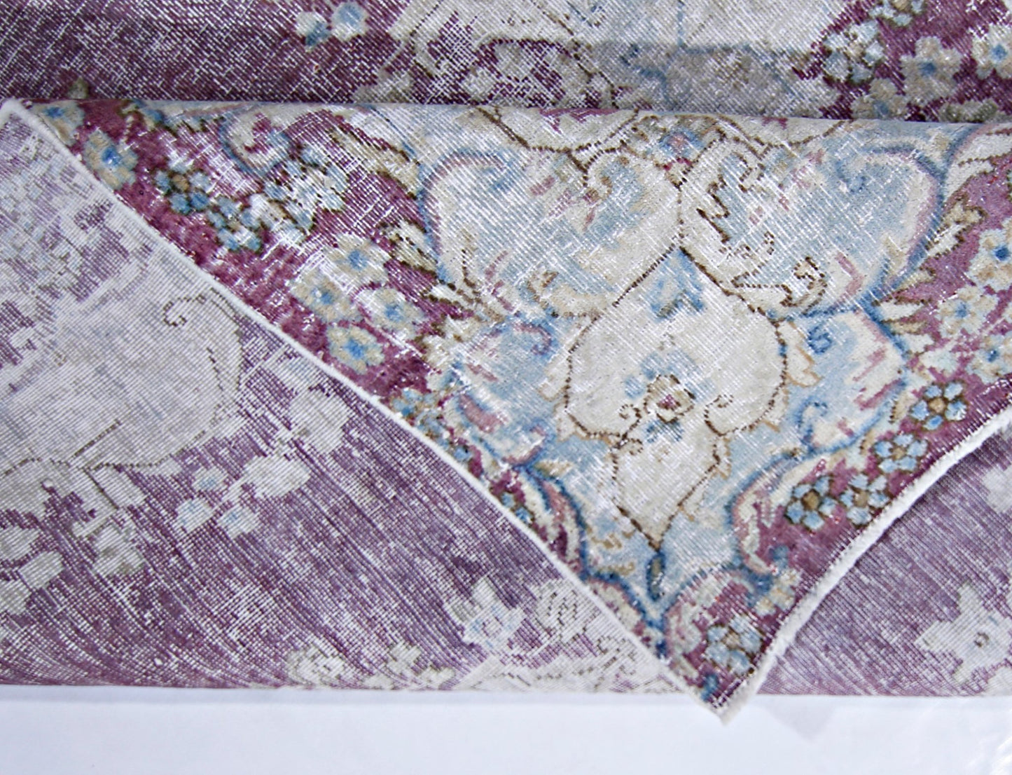 Handmade Vintage Persian Kerman Rug | 140 x 88 cm | 4'7" x 2'10" - Najaf Rugs & Textile