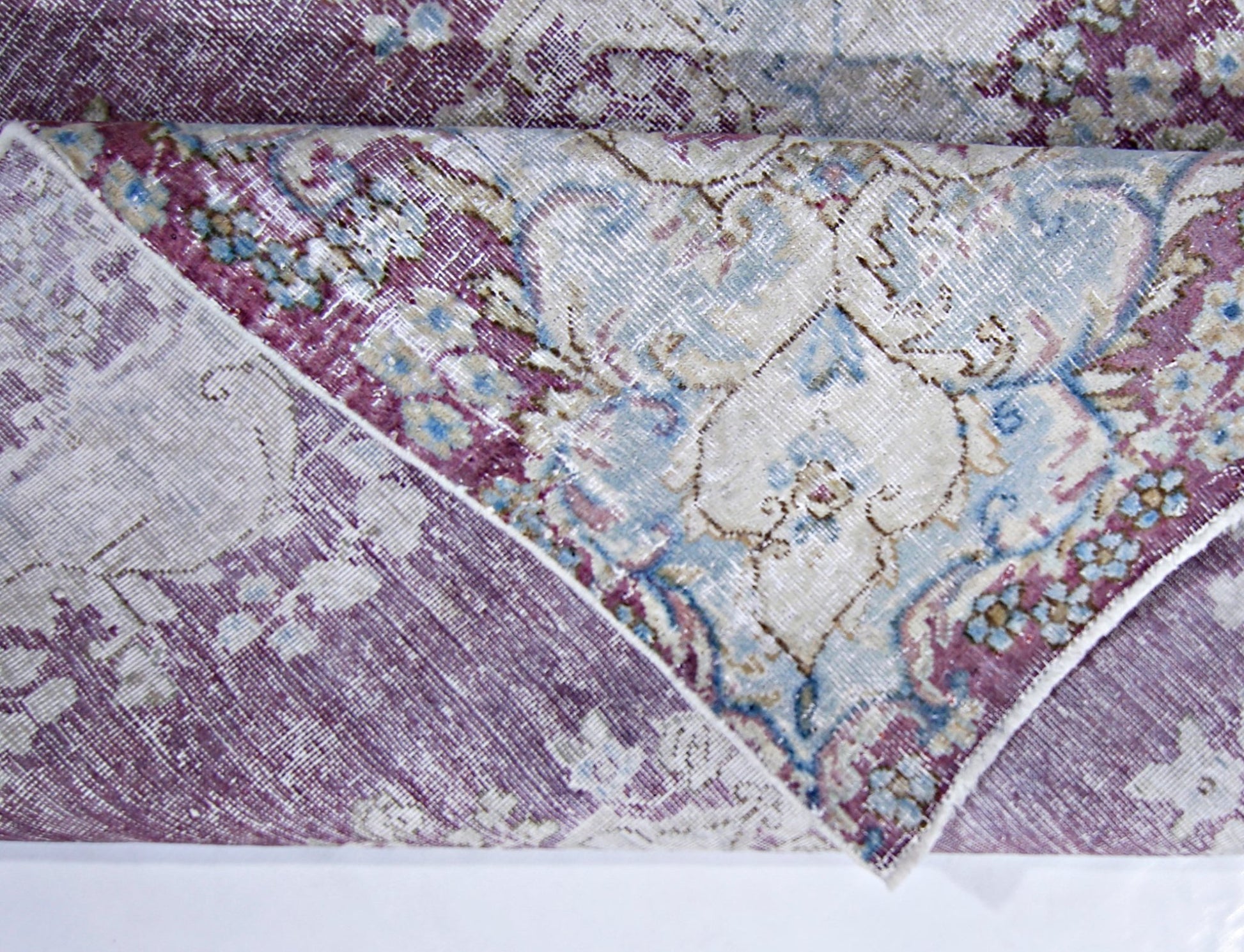Handmade Vintage Persian Kerman Rug | 140 x 88 cm | 4'7" x 2'10" - Najaf Rugs & Textile