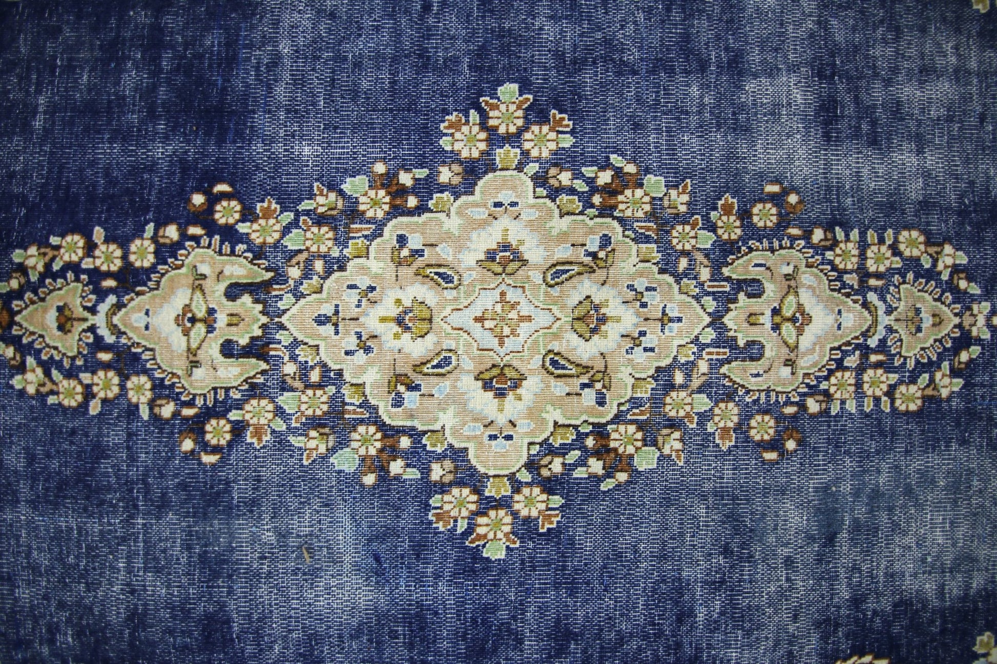 Handmade Vintage Persian Kerman Rug | 239 x 148 cm | 7'10" x 4'10" - Najaf Rugs & Textile