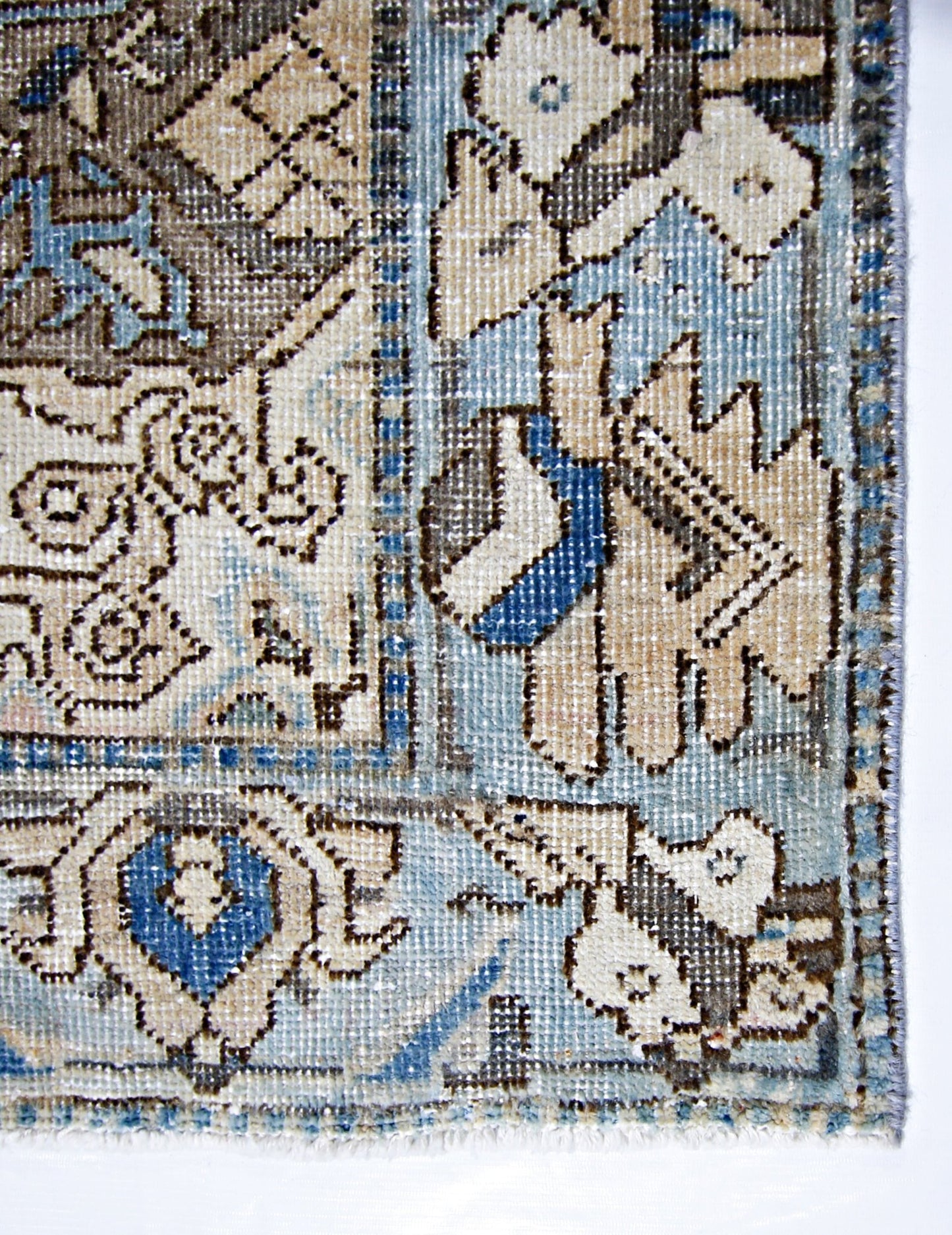 Handmade Vintage Persian Bakhtiar Rug | 296 x 166 cm | 9'8" x 5'5" - Najaf Rugs & Textile