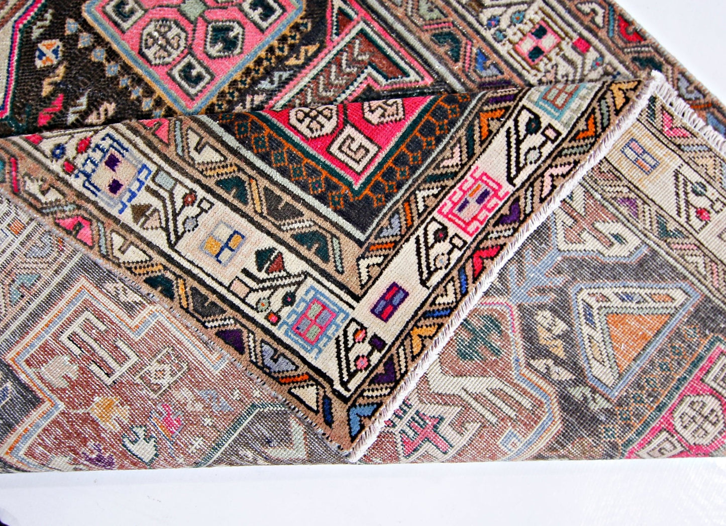 Handmade Vintage Persian Hallway Runner | 281 x 104 cm | 9'3" x 3'5" - Najaf Rugs & Textile