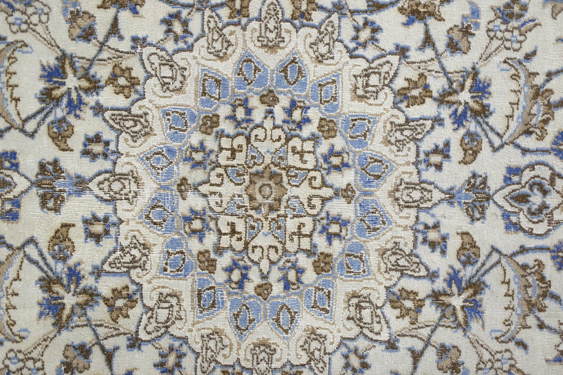 Handmade Vintage Persian Nain Rug | 203 x 120 cm | 6'8" x 3'11" - Najaf Rugs & Textile