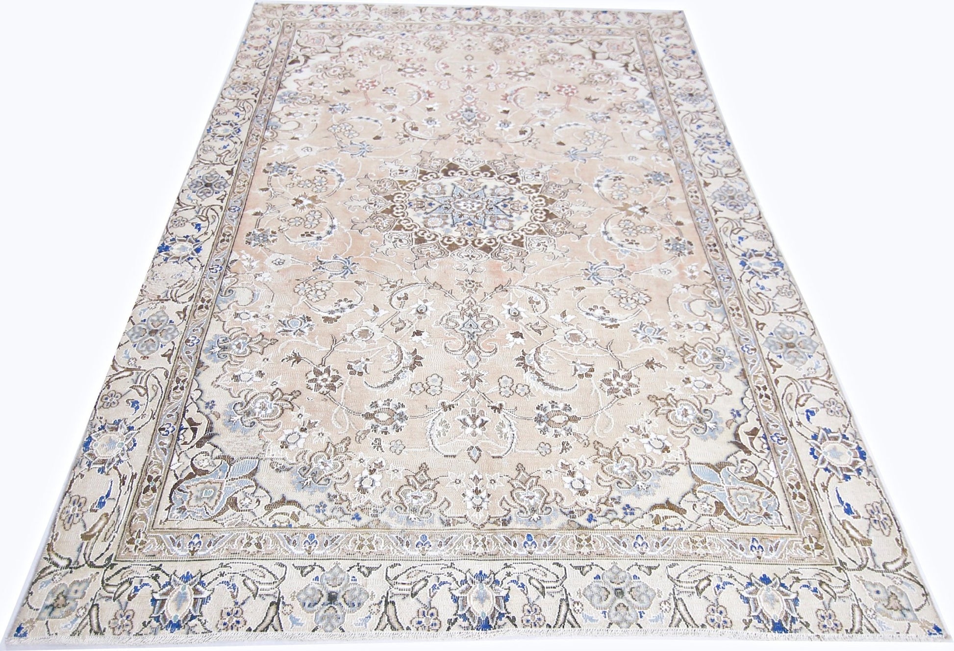 Handmade Vintage Persian Nain Rug | 255 x 171 cm | 8'4" x 5'7" - Najaf Rugs & Textile