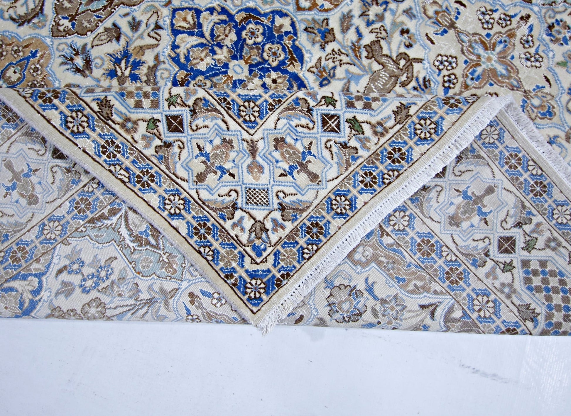 Handmade Vintage Persian Nain Rug | 256 x 166 cm | 8'4" x 5'5" - Najaf Rugs & Textile