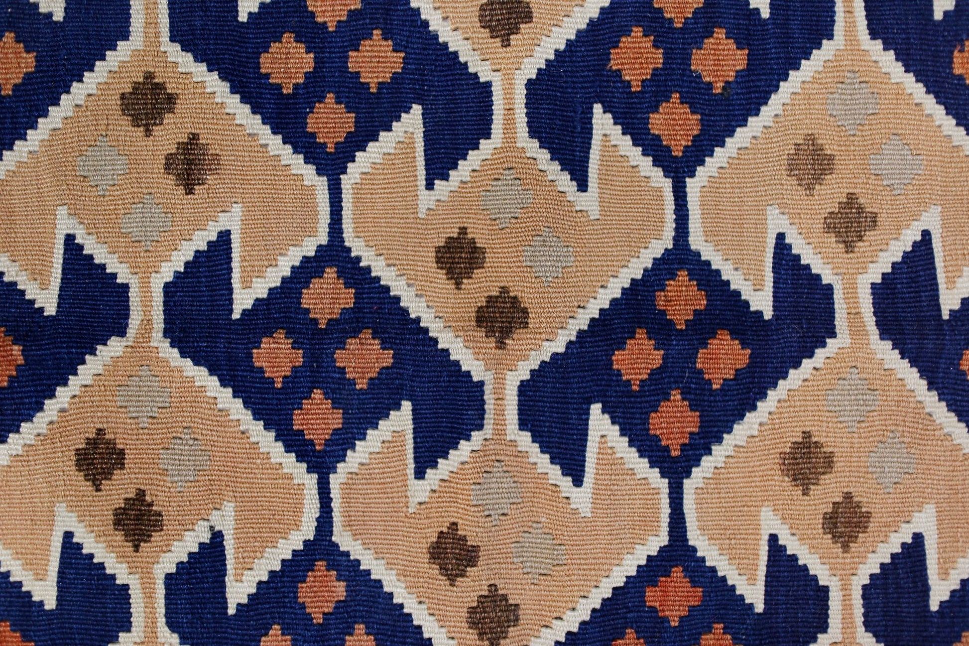 Handmade Vintage Persian Ghasghai Kilim | 152 x 106 cm | 5' x 3'6" - Najaf Rugs & Textile