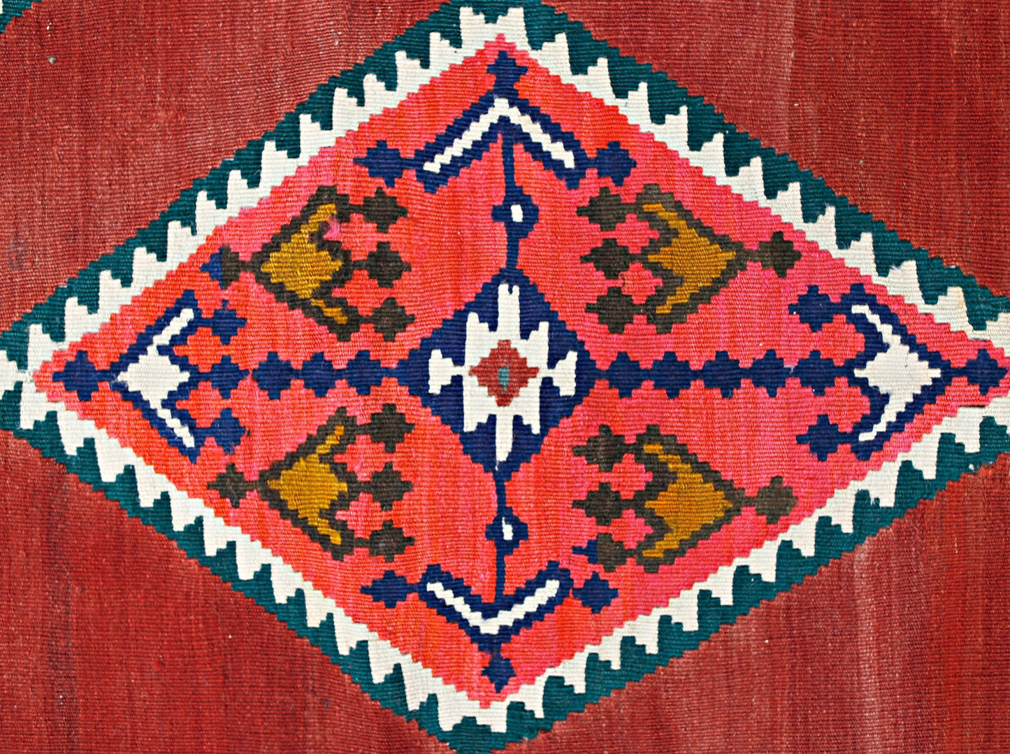 Handmade Vintage Persian Ghasghai Kilim | 244 x 148 cm | 8' x 4'10" - Najaf Rugs & Textile