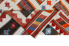 Handmade Vintage Persian Ghasghai Kilim | 279 x 153 cm | 9'2" x 5' - Najaf Rugs & Textile