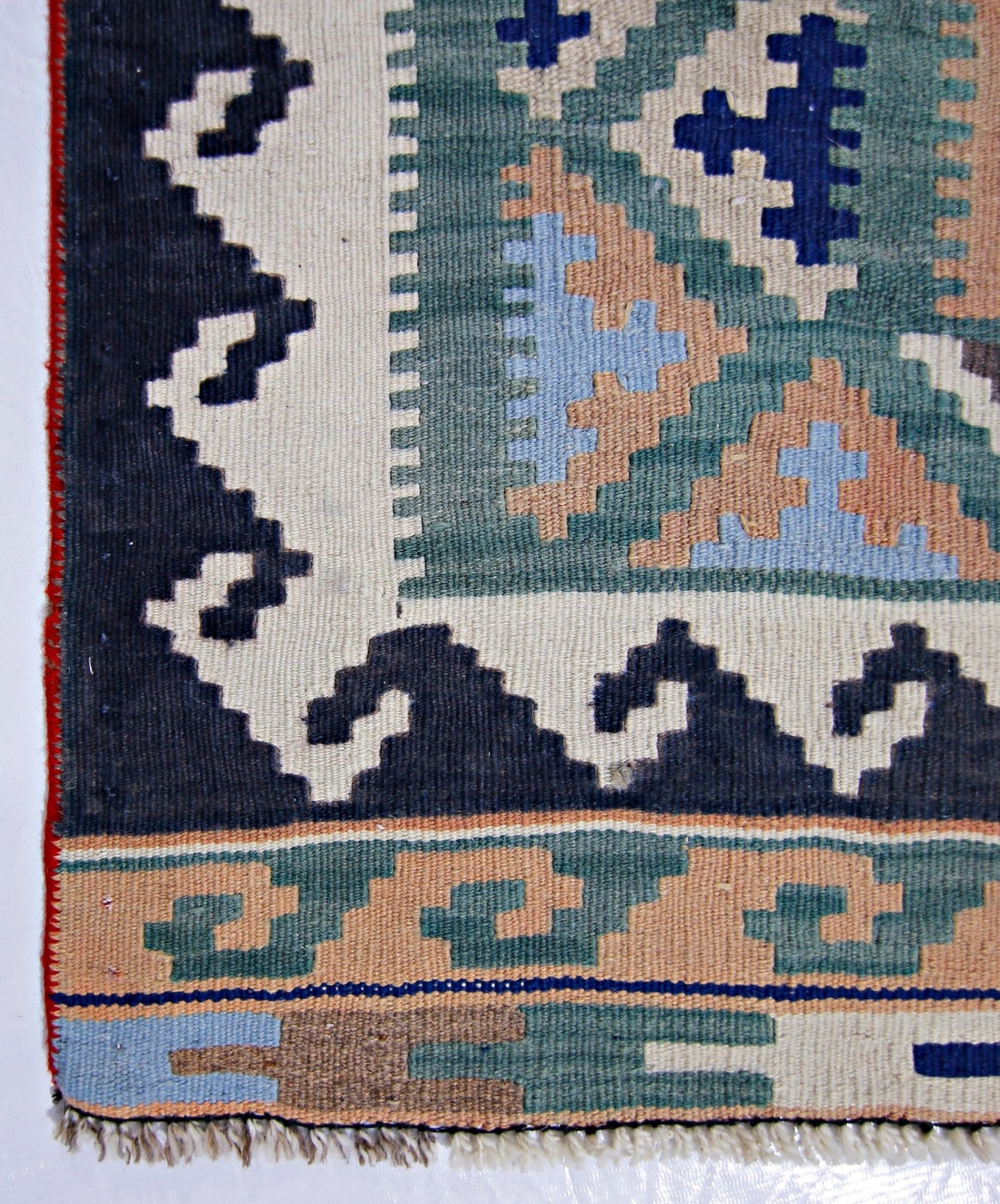Handmade Vintage Persian Ghasghai Kilim | 289 x 158 cm | 9'6" x 5'2" - Najaf Rugs & Textile