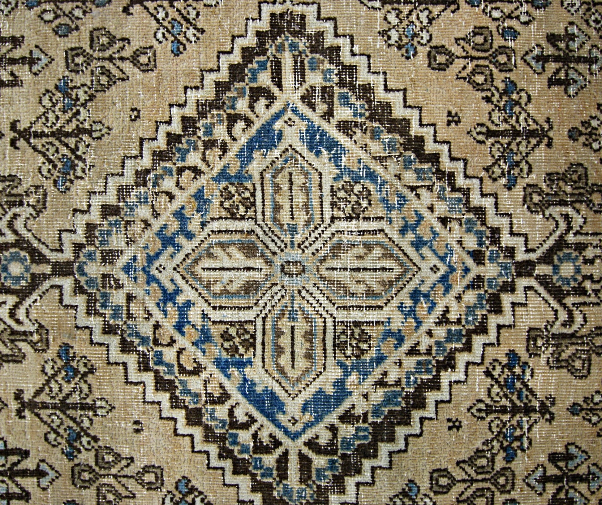 Handmade Vintage Persian Ghashghai Rug | 203 x 130 cm | 6'8" x 4'3" - Najaf Rugs & Textile