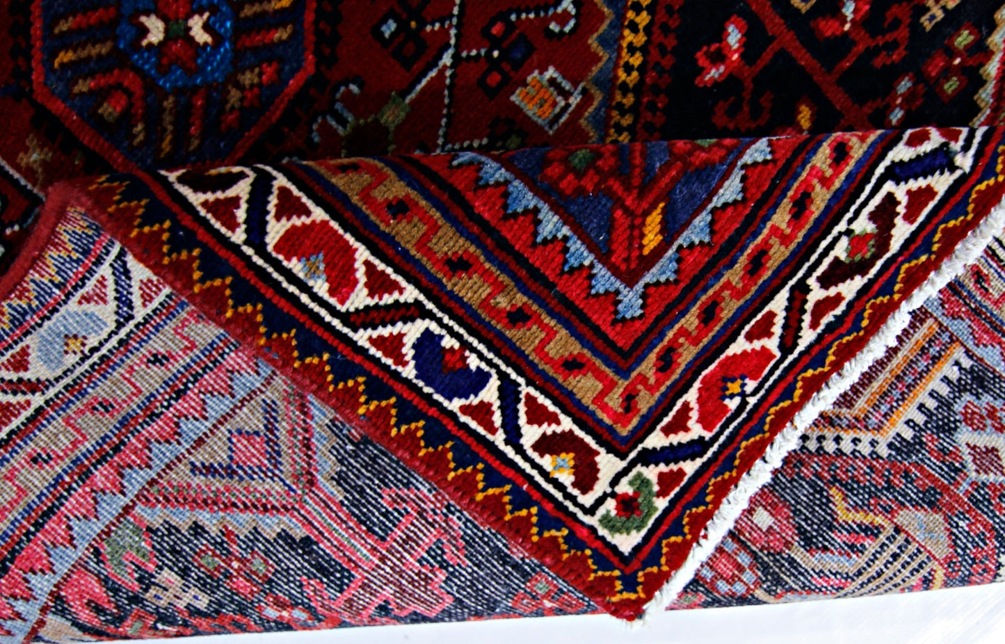 Handmade Vintage Persian Rug | 133 x 84 cm | 4'4" x 2'9" - Najaf Rugs & Textile