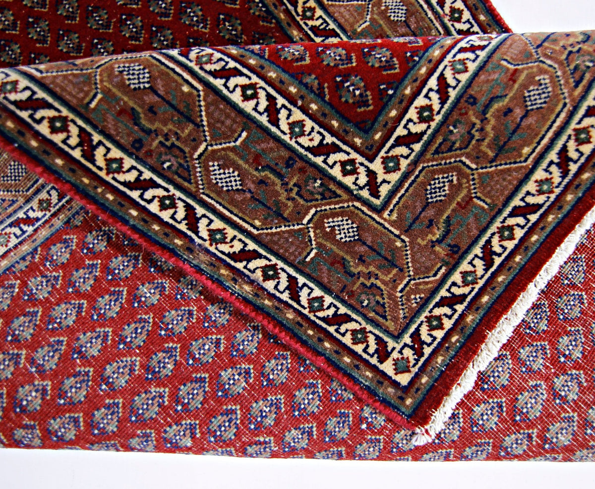 Handmade Vintage Persian Rug | 139 x 74 cm | 4'7" x 2'4" - Najaf Rugs & Textile