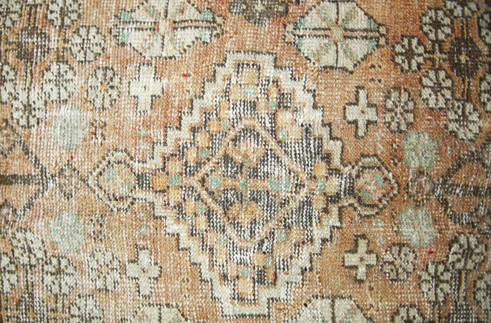 Handmade Vintage Persian Rug | 201 x 117 cm | 6'7" x 3'10" - Najaf Rugs & Textile