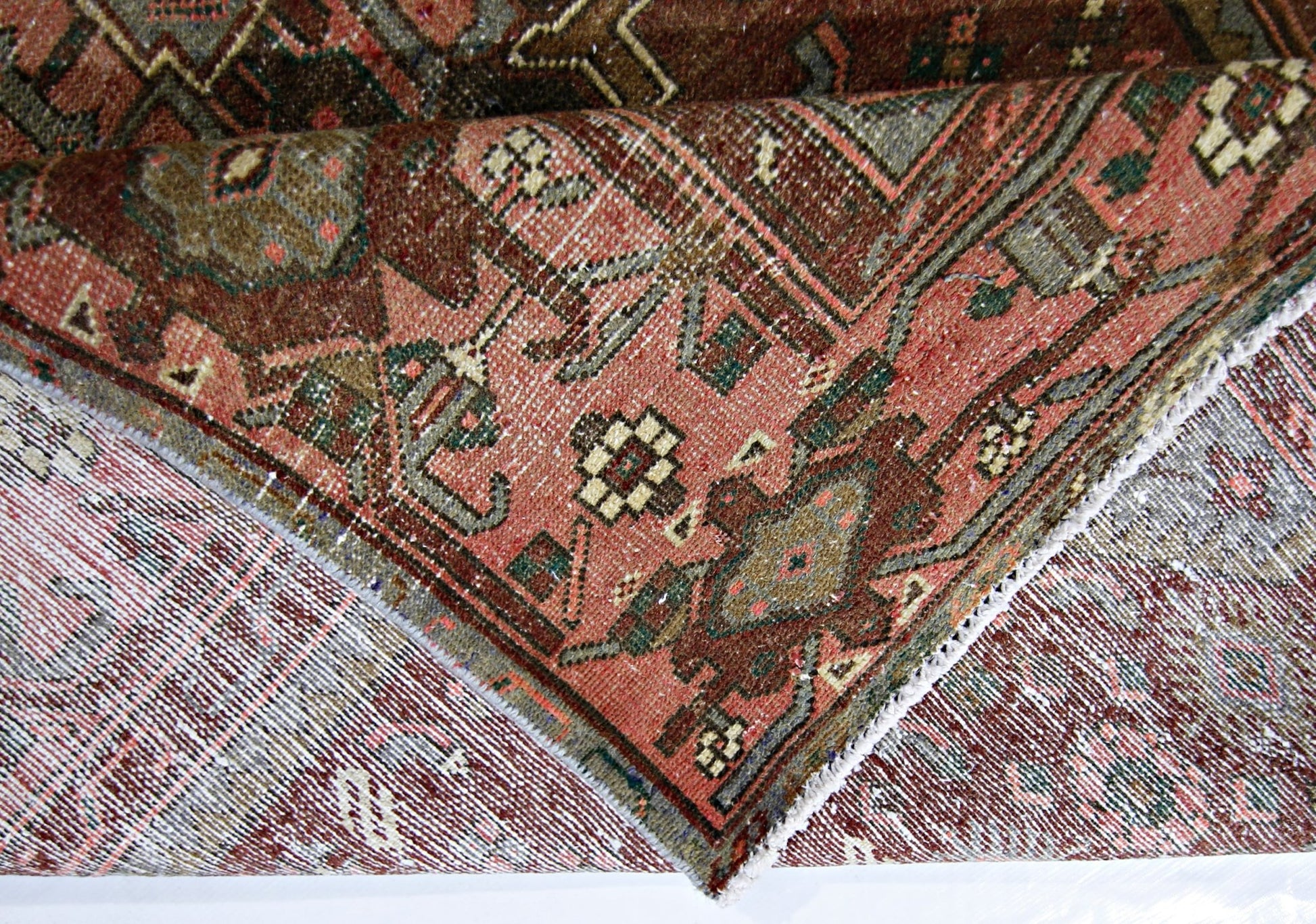 Handmade Vintage Persian Rug | 204 x 125 cm | 6'8" x 4'1" - Najaf Rugs & Textile