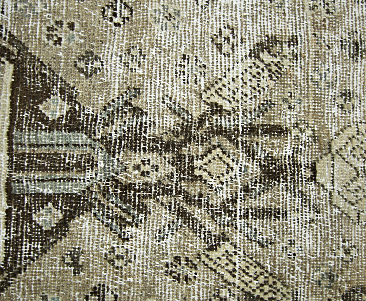 Handmade Vintage Persian Rug | 211 x 127 cm | 6'11" x 4'2" - Najaf Rugs & Textile