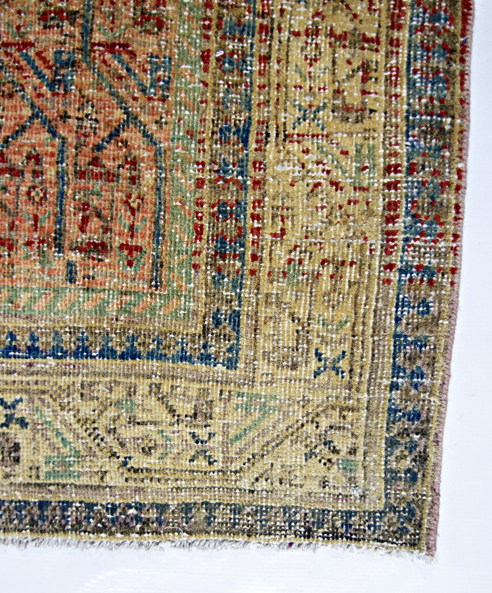 Handmade Vintage Persian Seraband Rug | 211 x 130 cm | 6'11" x 4'3" - Najaf Rugs & Textile