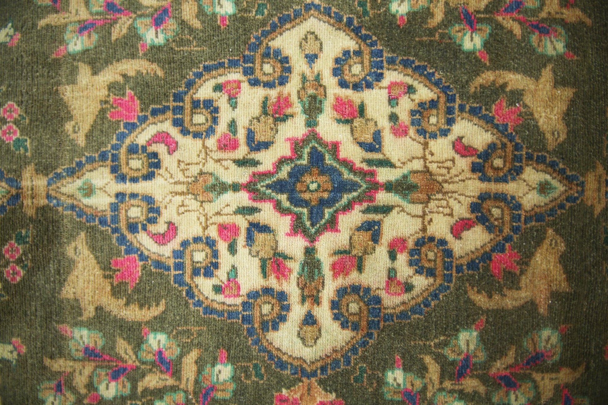Handmade Vintage Persian Rug | 111 x 68 cm | 3'8" x 2'3" - Najaf Rugs & Textile