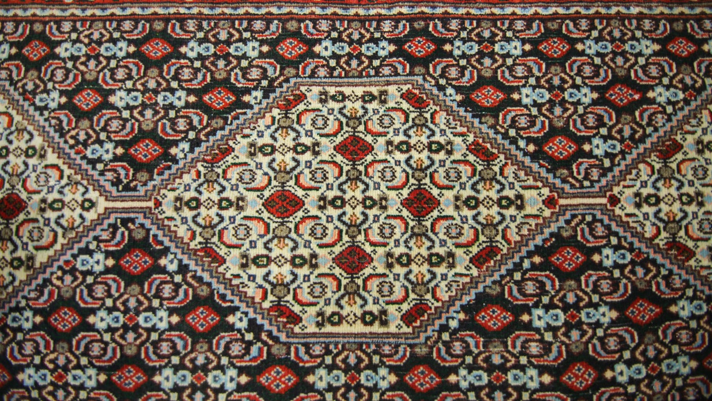 Handmade Vintage Persian Senneh Hallway Runner | 256 x 53 cm | 8'5" x 1'9" - Najaf Rugs & Textile