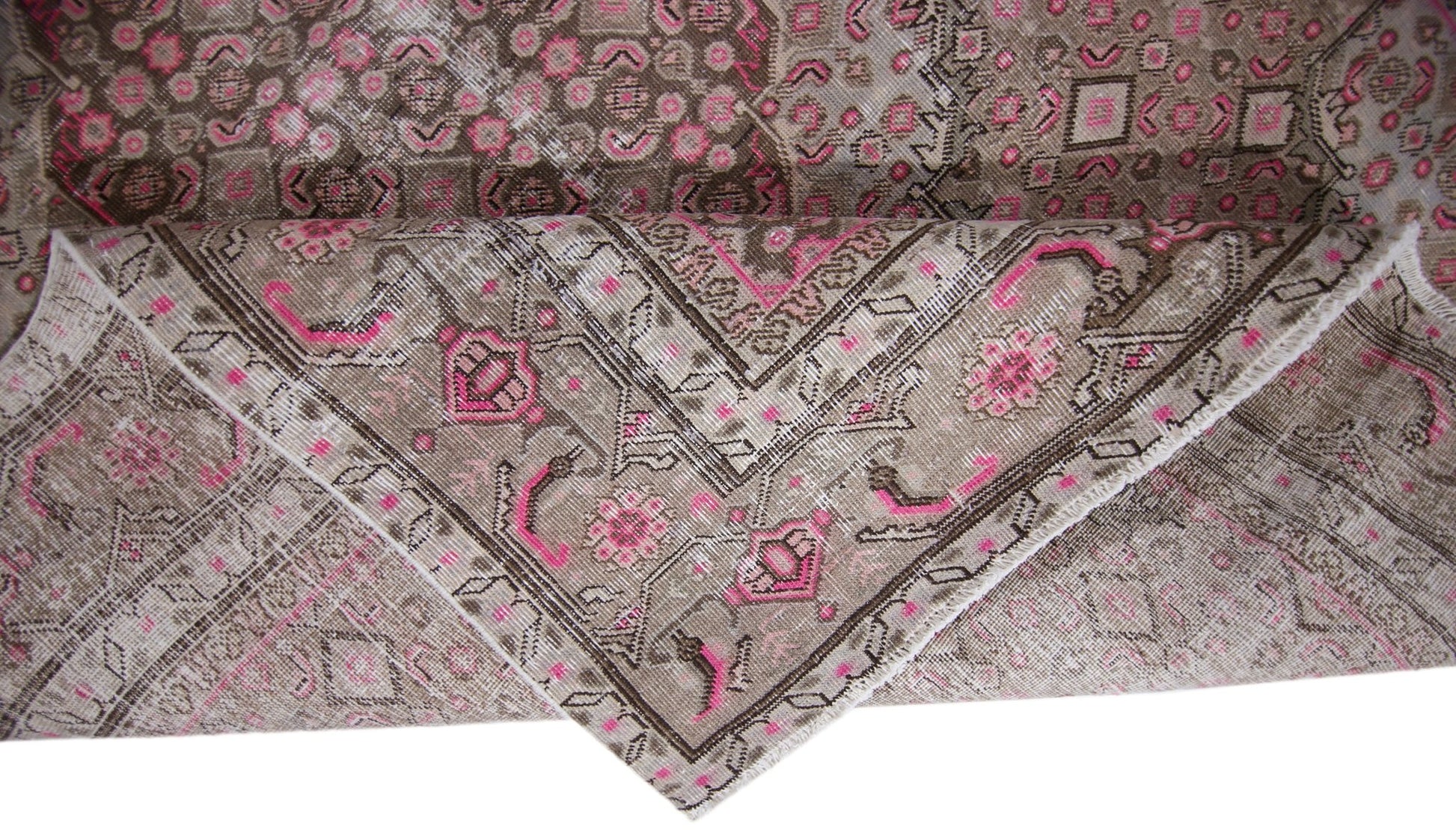 Handmade Vintage Persian Tabriz Rug | 260 x 180 cm | 8'6" x 5'11" - Najaf Rugs & Textile