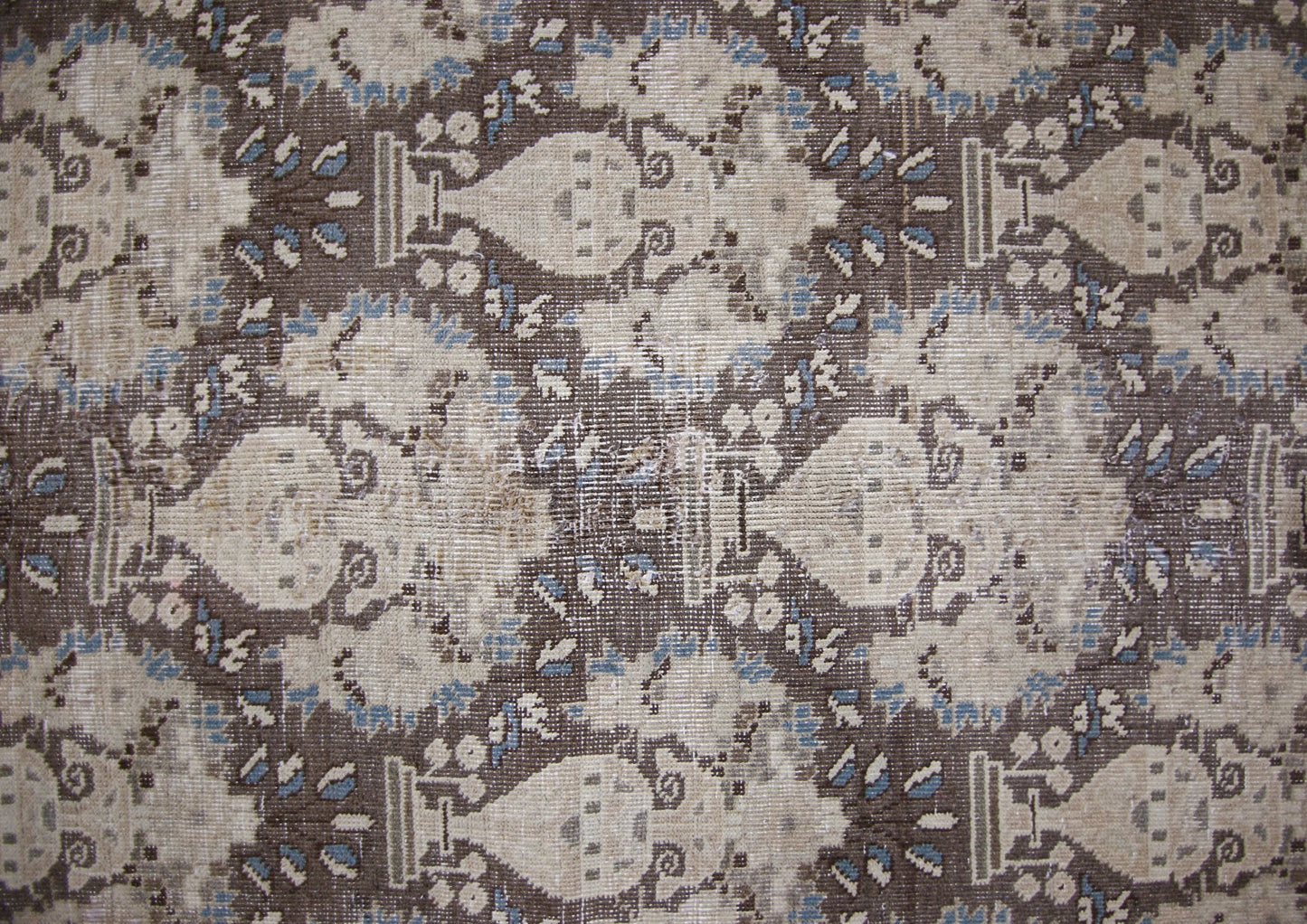 Handmade Vintage Persian Tabriz Rug | 269 x 181 cm | 8'10" x 5'11" - Najaf Rugs & Textile