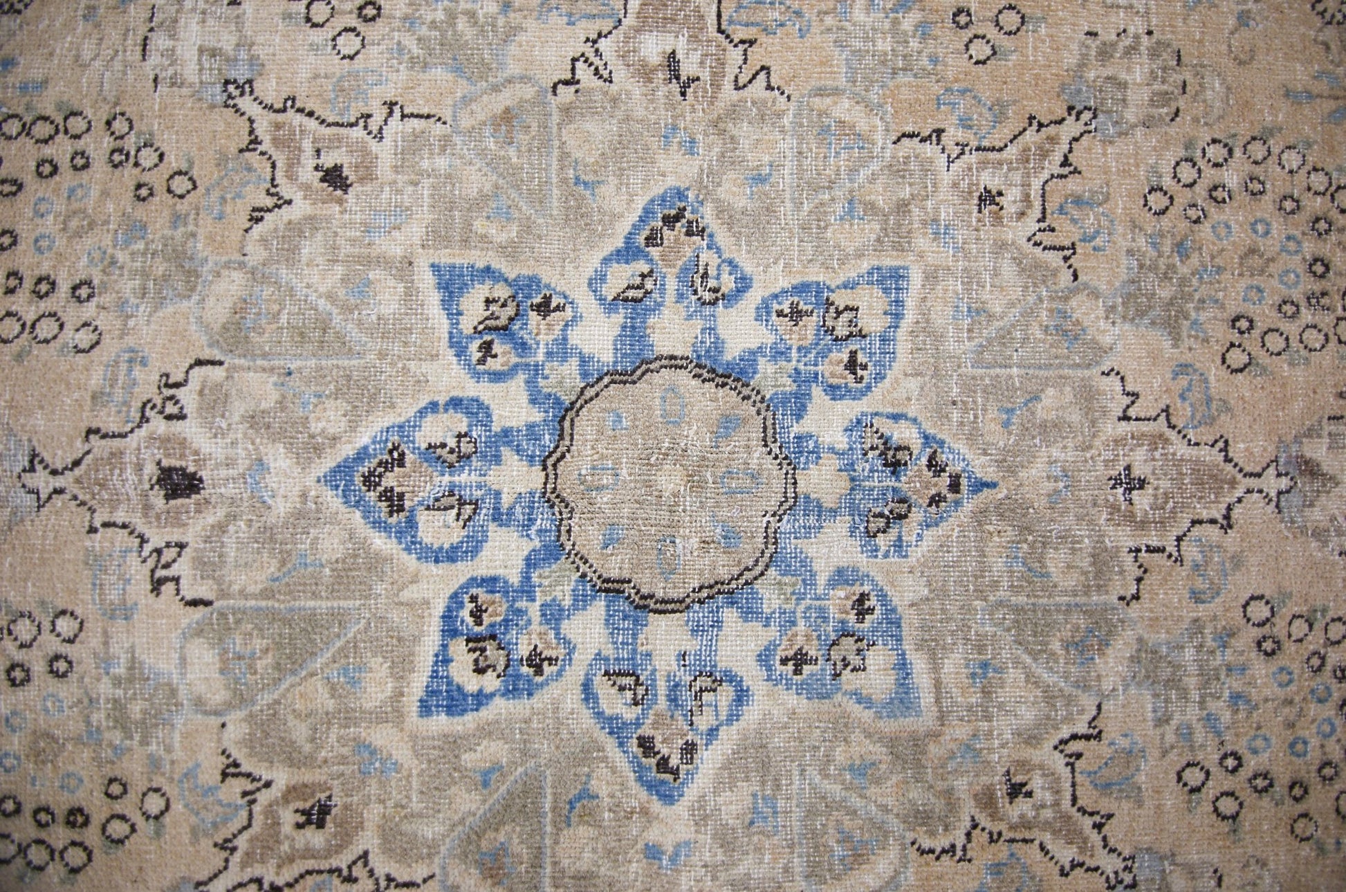 Handmade Vintage Persian Tabriz Rug | 299 x 195 cm | 9'10" x 6'5" - Najaf Rugs & Textile