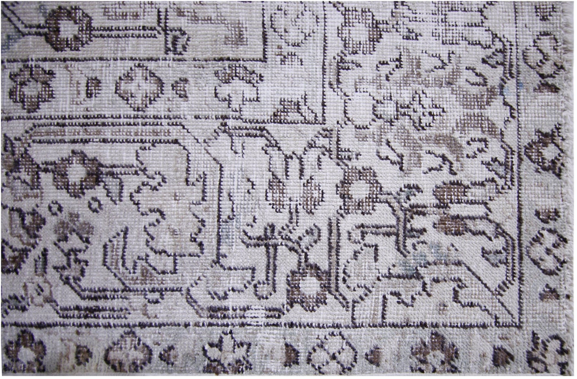 Handmade Vintage Persian Tabriz Rug | 310 x 194 cm | 10'2" x 6'4" - Najaf Rugs & Textile