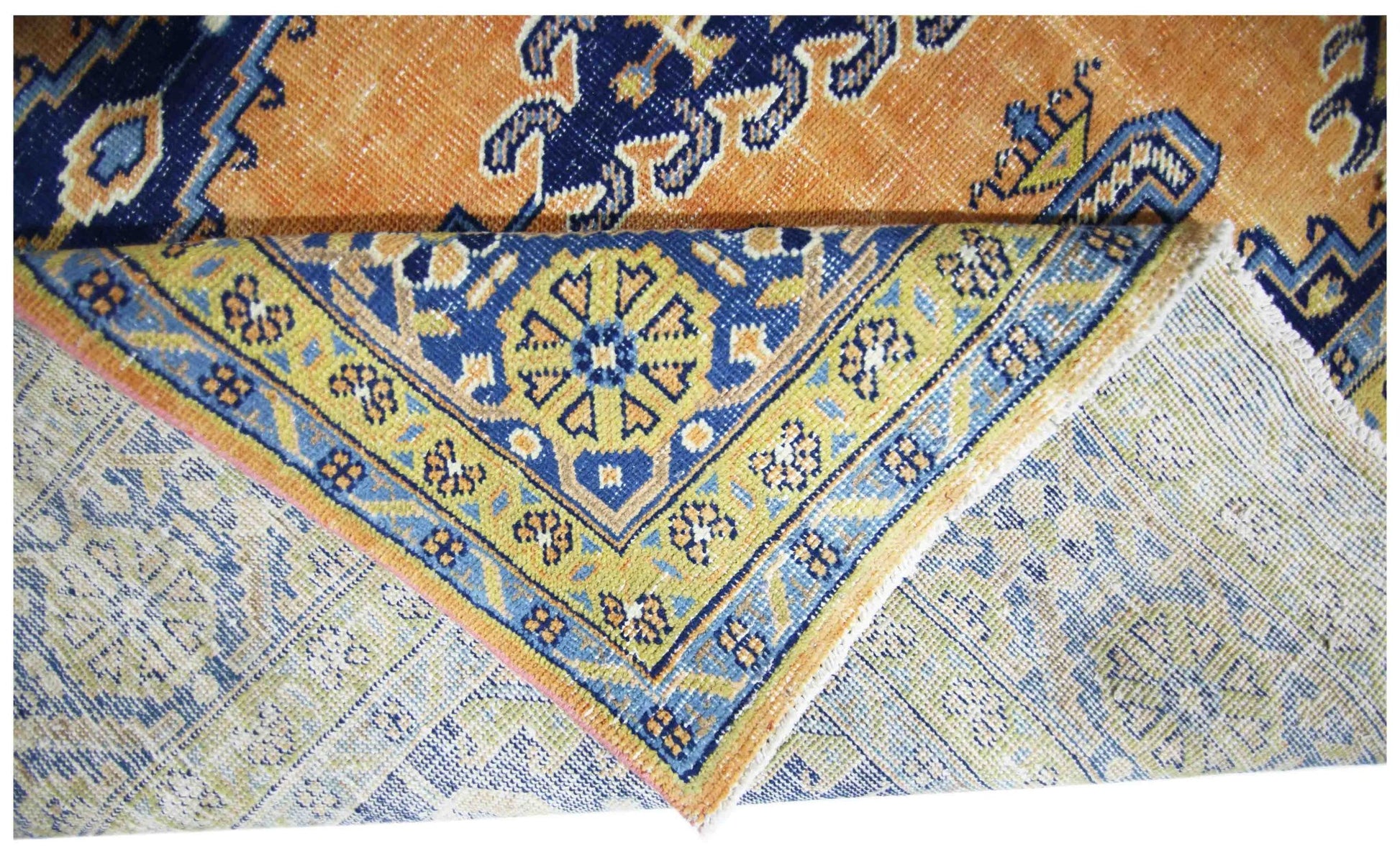 Handmade Vintage Persian Viss Rug | 315 x 242 cm | 10'4" x 7'11" - Najaf Rugs & Textile