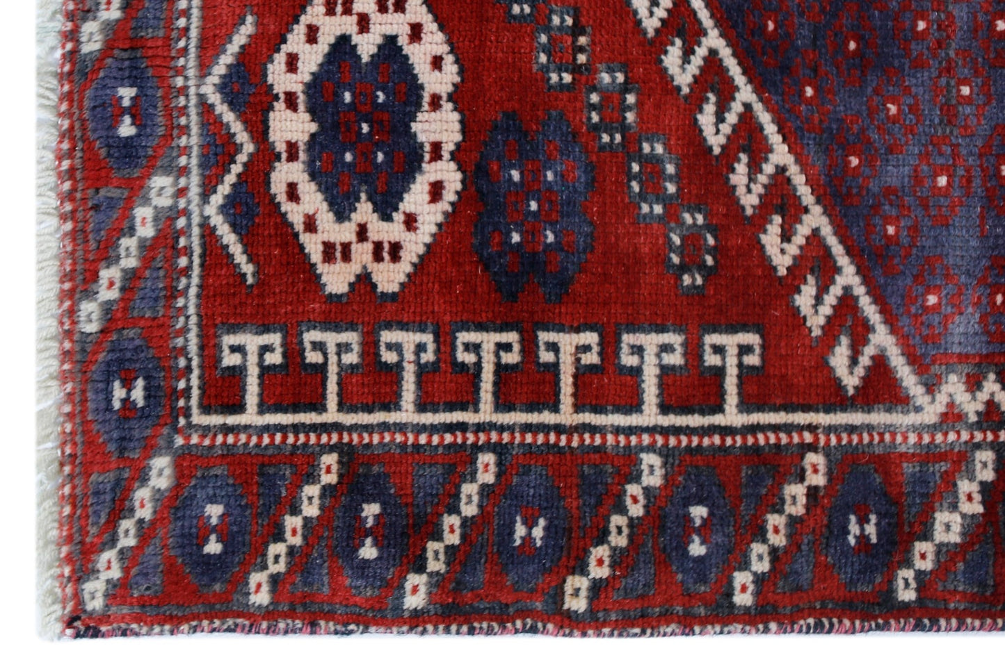 Handmade Vintage Turkish Rug | 143 x 104 cm | 4'8" x 3'2" - Najaf Rugs & Textile