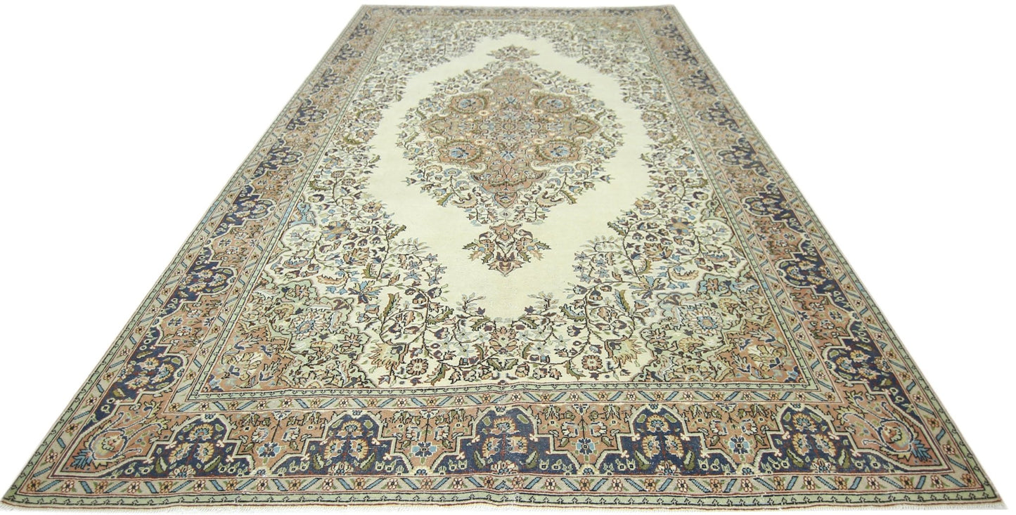 Handmade Vintage Turkish Kayseri Rug | 315 x 213 cm | 10'4" x 7' - Najaf Rugs & Textile