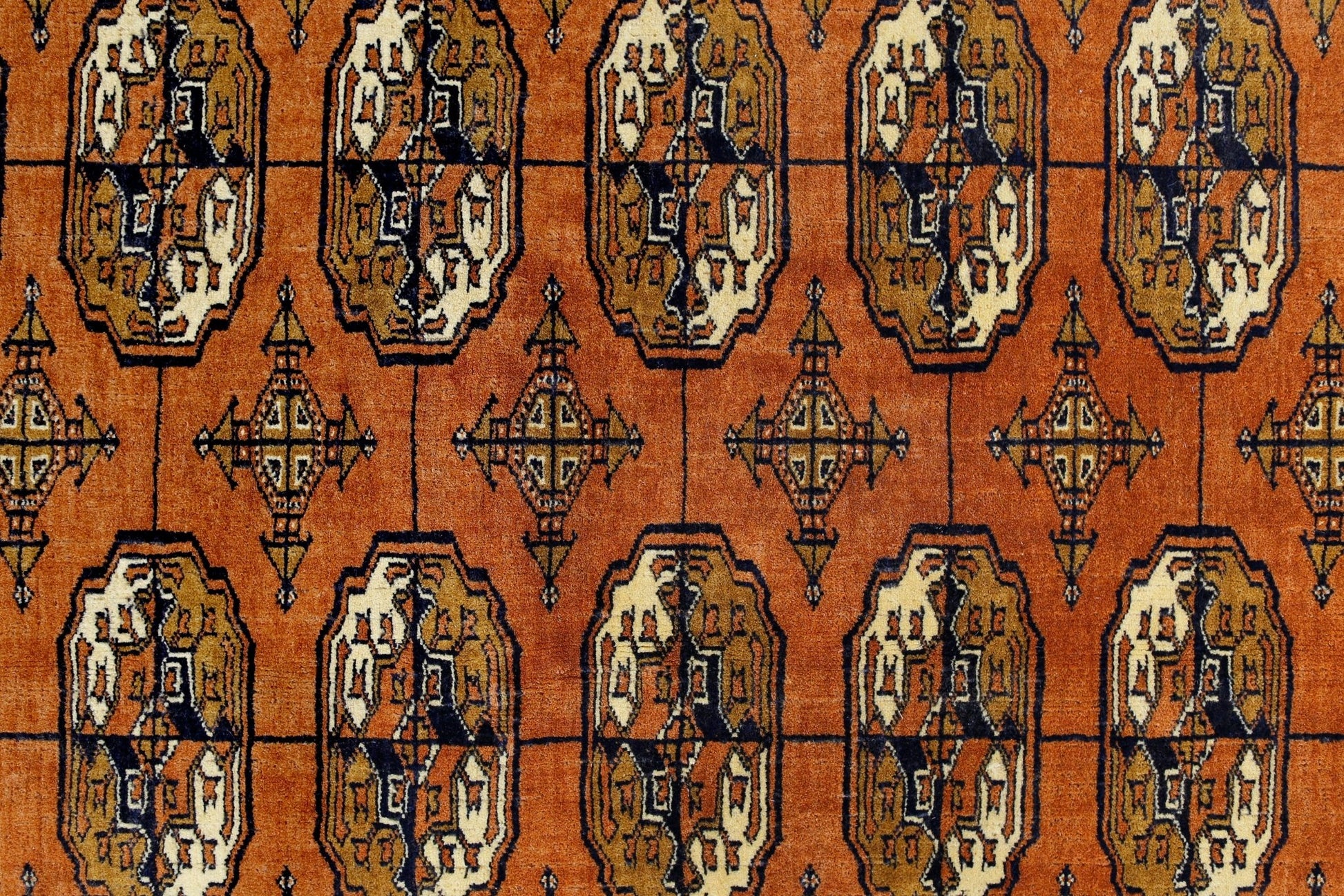 Handmade Vintage Tekke Turkmen Sara Rug | 170 x 130 cm | 5'7" x 4'3" - Najaf Rugs & Textile