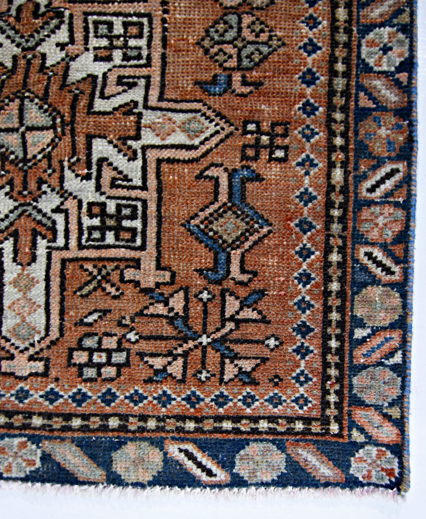 Handmade Mini Vintage Persian Karaja Rug | 131 x 68 cm | 4'4" x 2'3" - Najaf Rugs & Textile