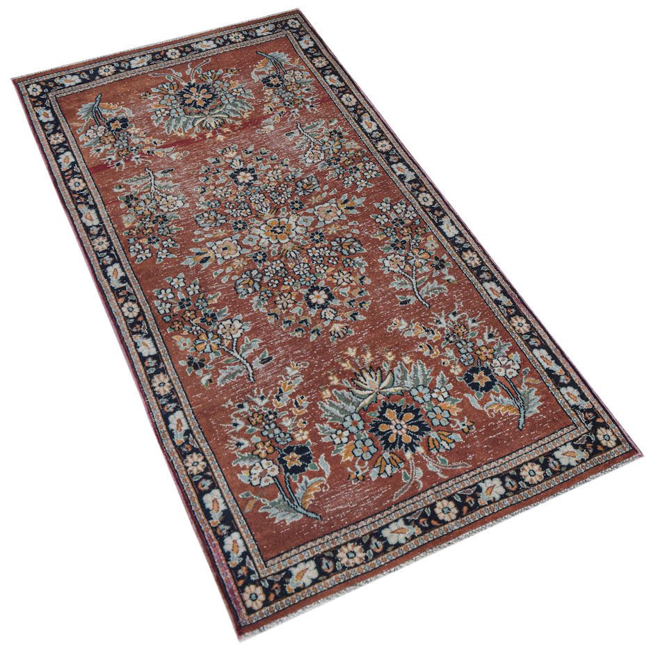 Handmade Mini Vintage Persian Rug | 137 x 71 cm | 4'6" x 2'4" - Najaf Rugs & Textile