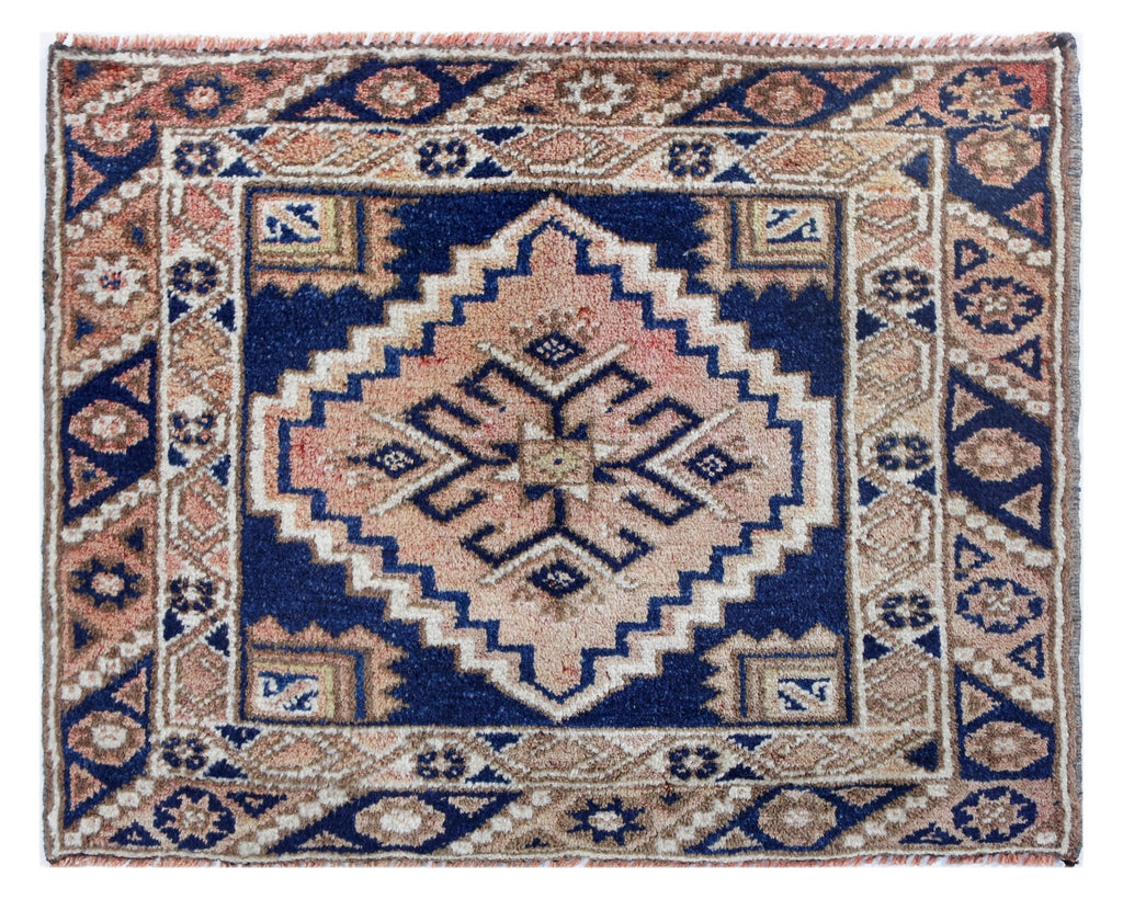 Handmade Mini Vintage Persian Rug | 72 x 57 cm | 1'10" x 2'4" - Najaf Rugs & Textile