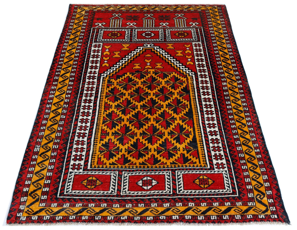 Handmade Vintage Balouch Prayer Rug | 137 x 95 cm | 4'6" x 3'1" - Najaf Rugs & Textile