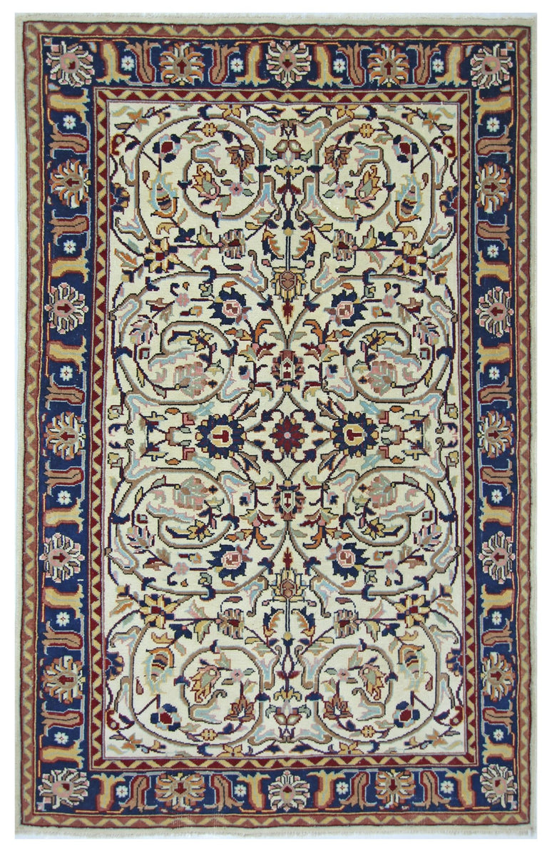 Handmade Vintage Traditional Pakistan Rug | 150 x 97 cm | 4'11