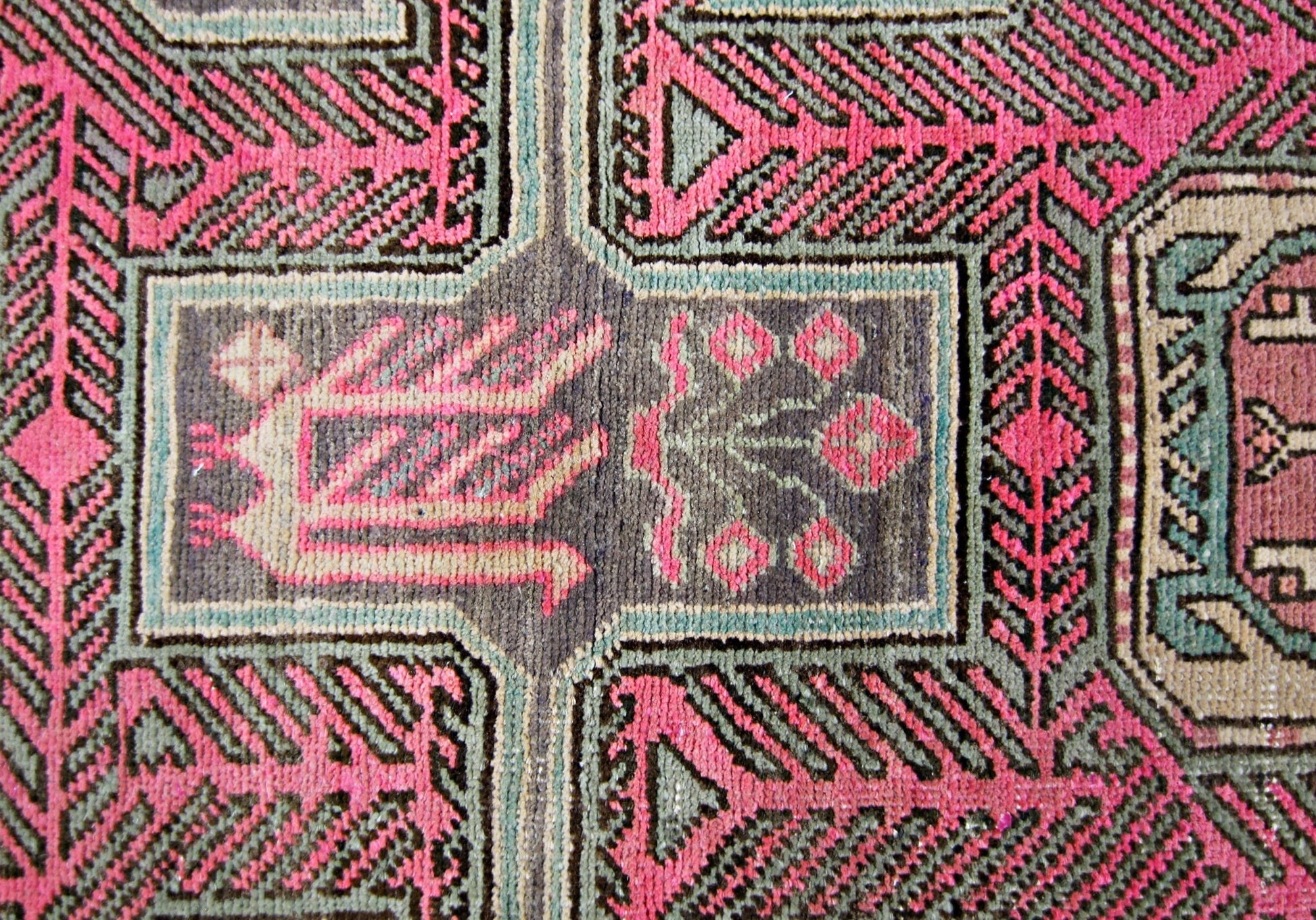 Handmade Vintage Persian Ardebil Hallway Runner | 279 x 76 cm | 9'2" x 2'6" - Najaf Rugs & Textile