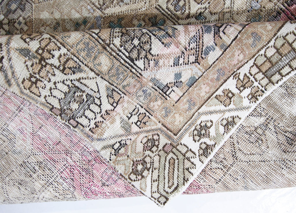 Handmade Vintage Persian Bakhtiar Rug | 289 x 188 cm | 9'6" x 6'2" - Najaf Rugs & Textile