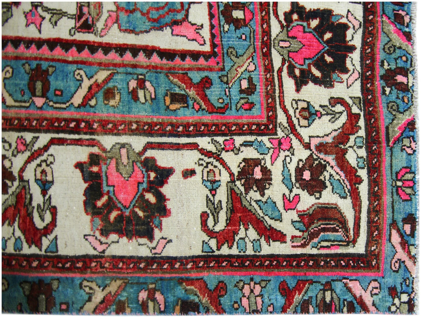 Handmade Vintage Persian Bakhtiar Rug | 298 x 207 cm | 9'9" x 6'10" - Najaf Rugs & Textile