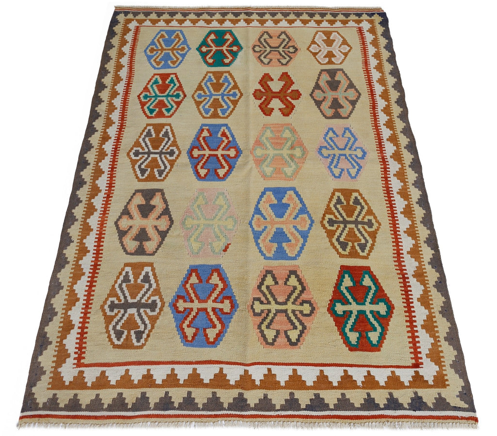 Handmade Vintage Persian Ghasghai Kilim | 149 x 111 cm | 4'11" x 3'8" - Najaf Rugs & Textile