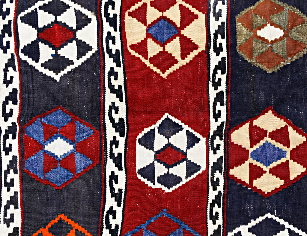 Handmade Vintage Persian Ghasghai Kilim | 274 x 179 cm | 9' x 5'10" - Najaf Rugs & Textile