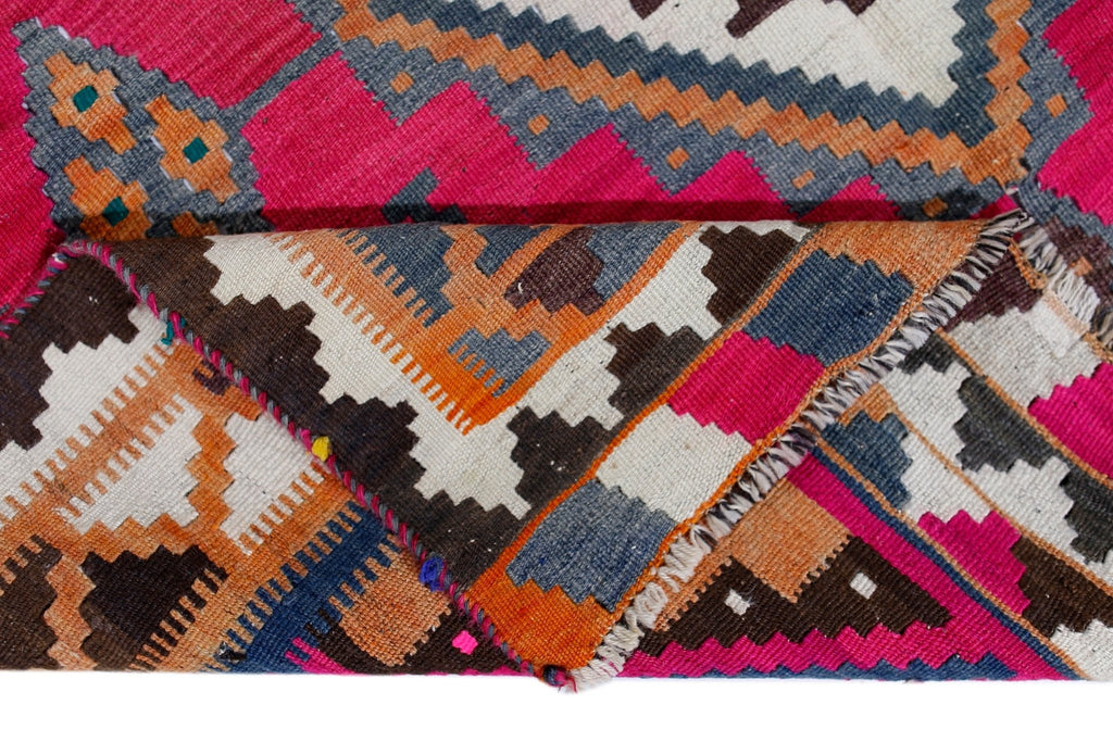 Handmade Vintage Persian Ghasghai Kilim | 281 x 144 cm | 9'3" x 4'9" - Najaf Rugs & Textile