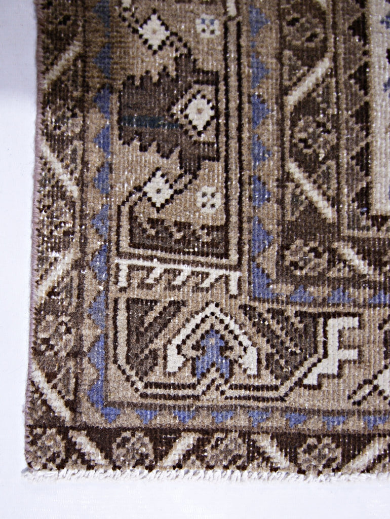 Handmade Vintage Persian Ghashghai Rug | 307 x 140 cm | 10' x 4'9" - Najaf Rugs & Textile