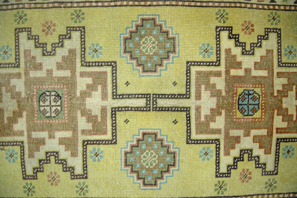 Handmade Vintage Persian Hallway Runner | 272 x 69 cm | 8'11" x 2'3" - Najaf Rugs & Textile