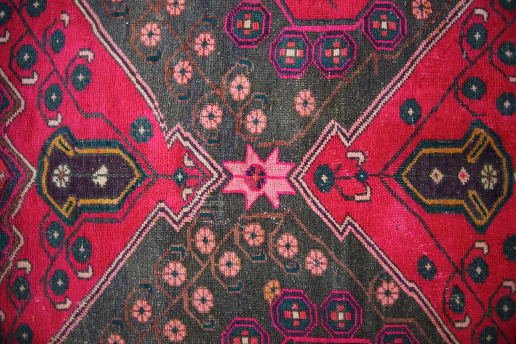 Handmade Vintage Persian Hallway Runner | 280 x 130 cm | 9'2" x 4'3" - Najaf Rugs & Textile
