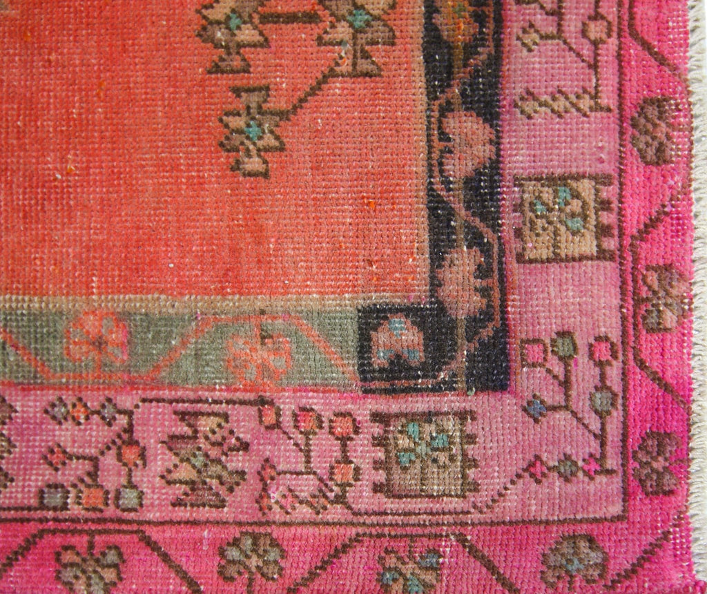 Handmade Vintage Persian Hallway Runner | 292 x 106 cm | 9'7" x 3'6" - Najaf Rugs & Textile