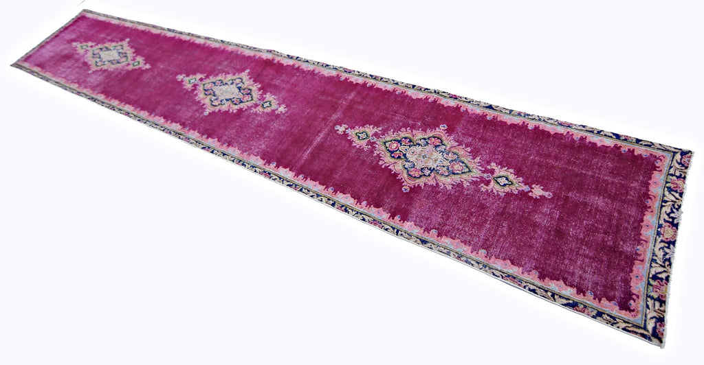 Handmade Vintage Persian Kerman Hallway Runner | 422 x 70 cm | 13'10" x 2'4" - Najaf Rugs & Textile