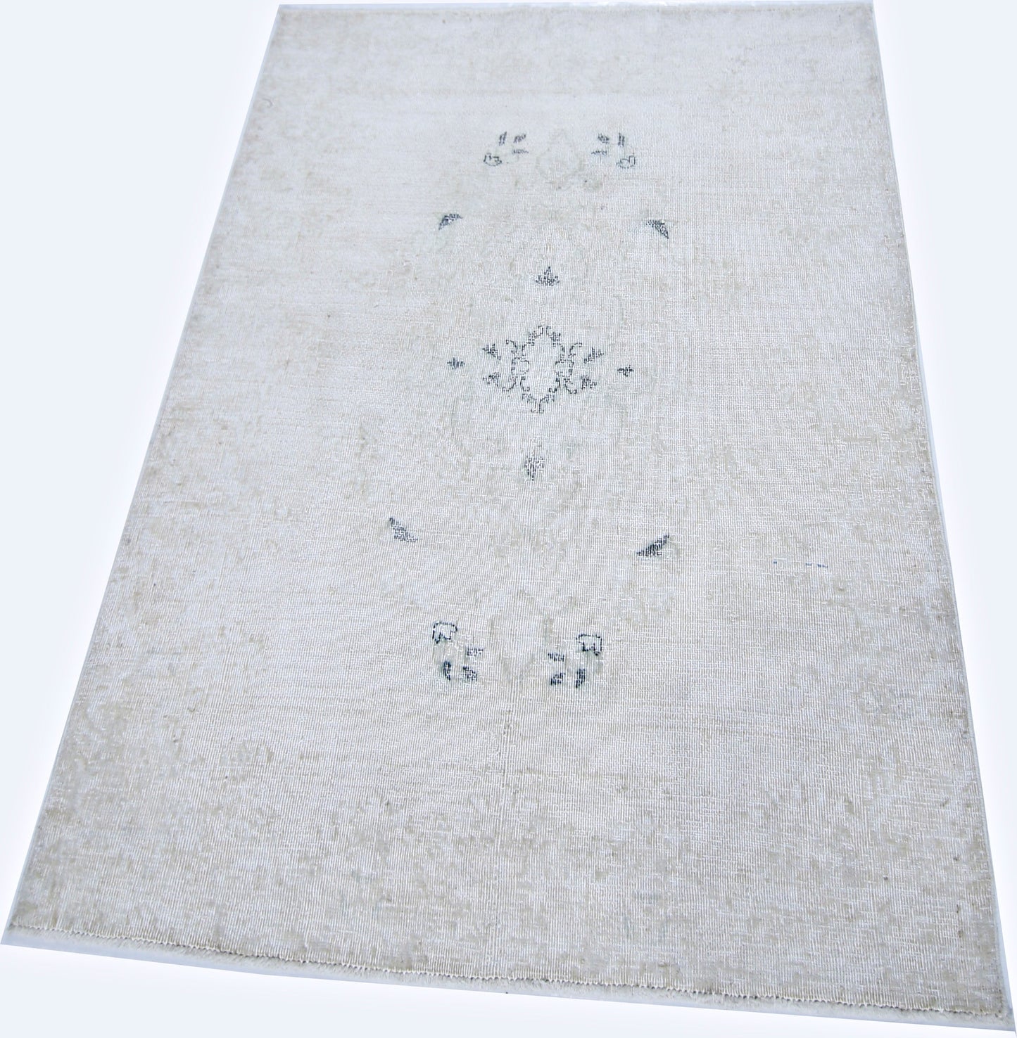 Handmade Vintage Persian Kerman Rug | 133 x 99 cm | 4'4" x 3'3" - Najaf Rugs & Textile