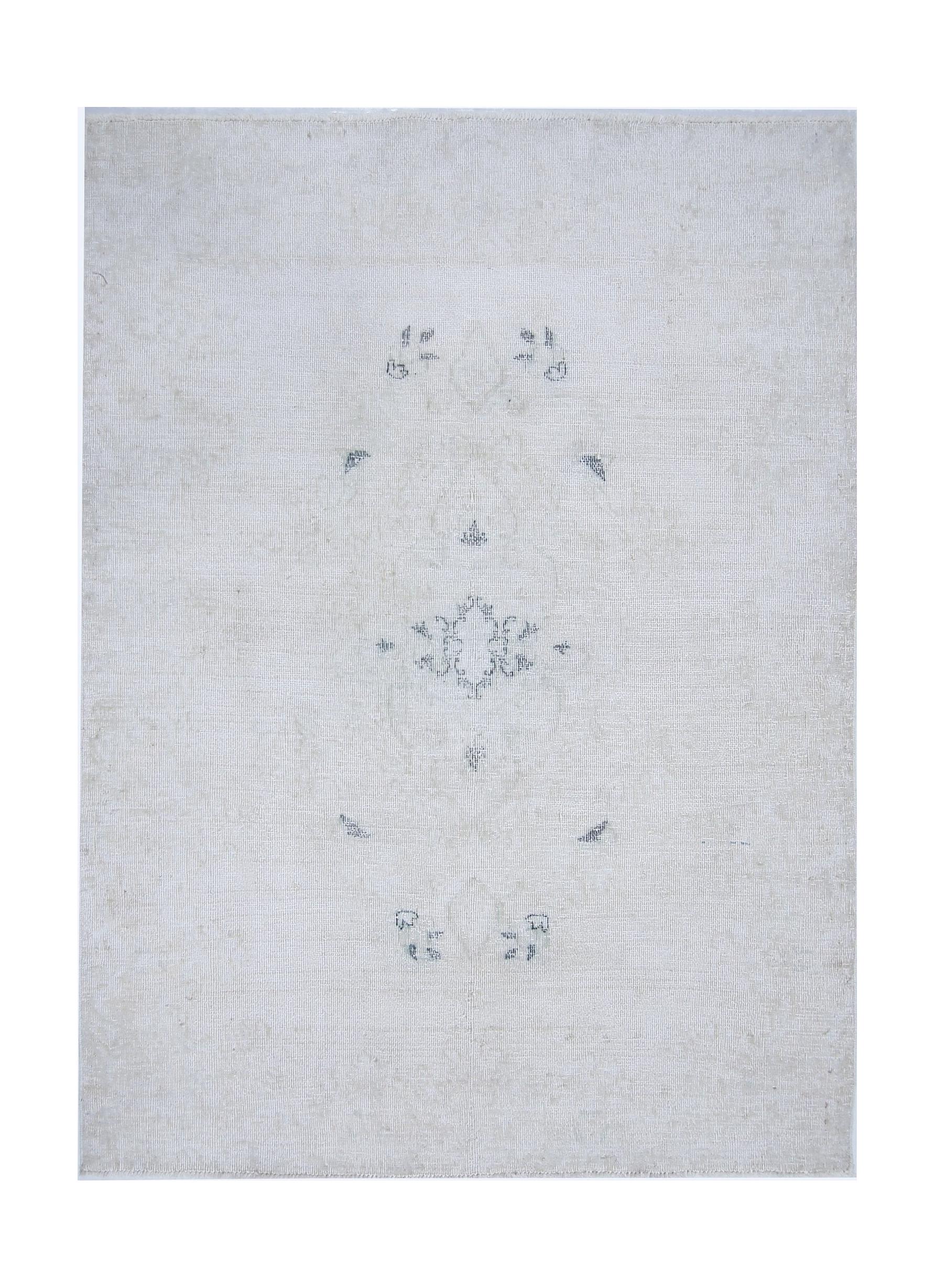 Handmade Vintage Persian Kerman Rug | 133 x 99 cm | 4'4" x 3'3" - Najaf Rugs & Textile