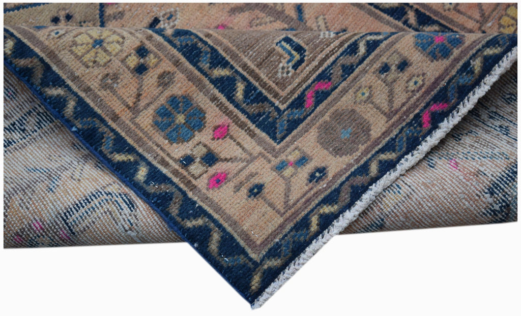Handmade Vintage Persian Rug | 158 x 101 cm | 5'2" x 3'4" - Najaf Rugs & Textile