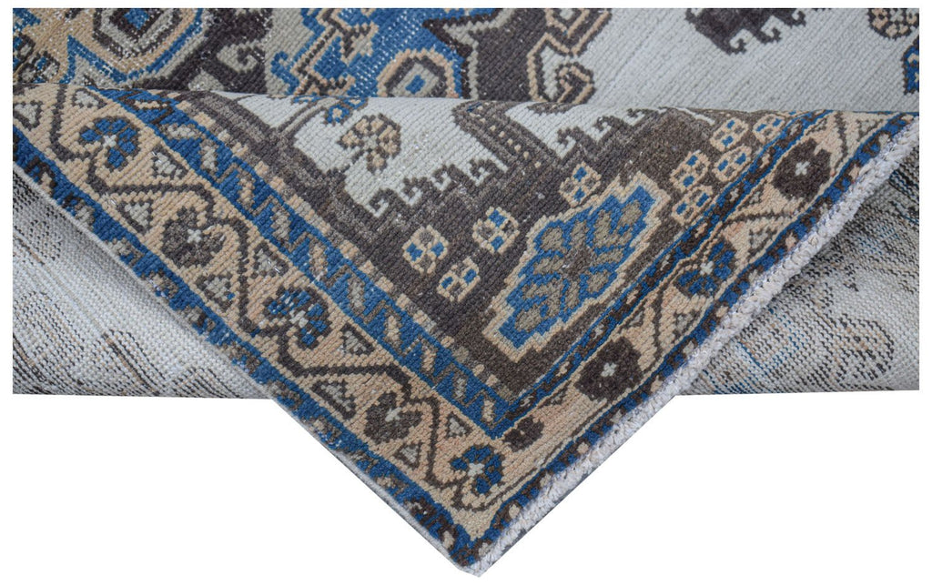 Handmade Vintage Persian Rug | 161 x 104 cm | 5'4" x 3'5" - Najaf Rugs & Textile